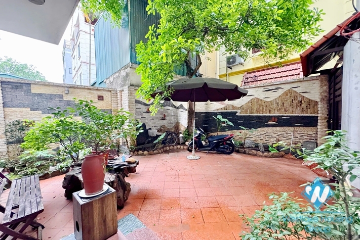 Green garden house for rent in Tay Ho, Ha Noi